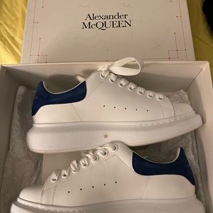 Alexander McQueens womens